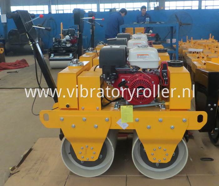 road roller 